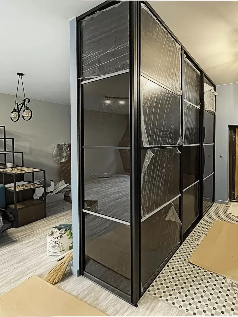 двери-купе для гардеробной без нижней направляющей