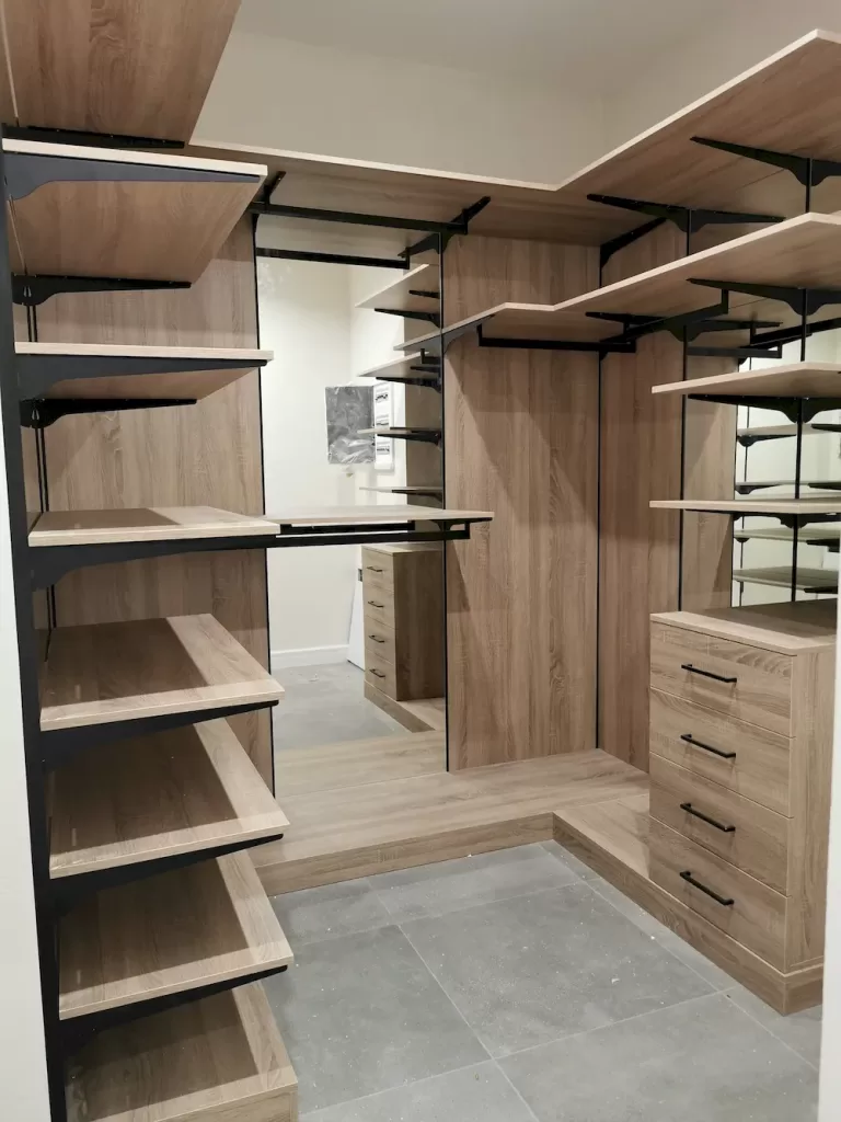 гардеробная Элис