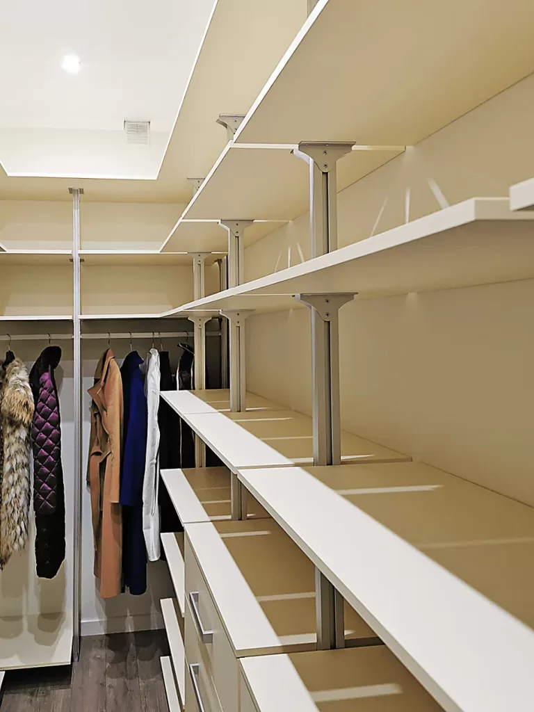 Гардеробная Витра №17