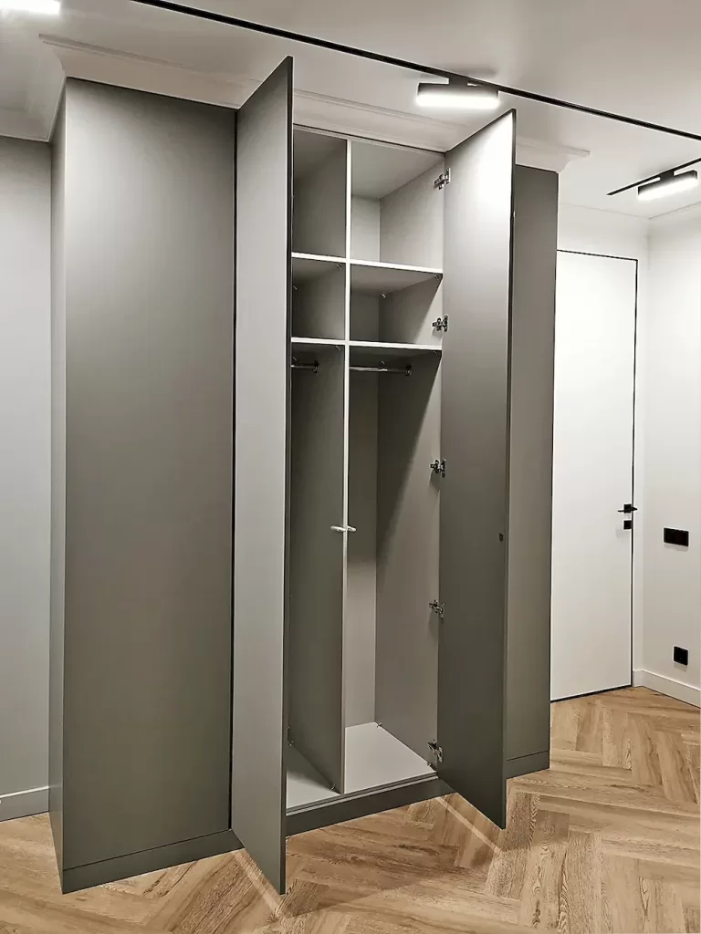 шкаф гардеробный