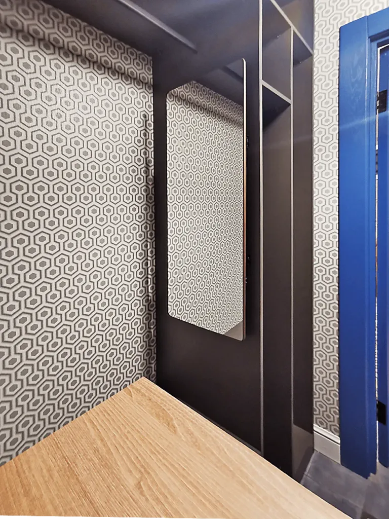 Гардеробная система VITRA Black из алюминиевых профилей