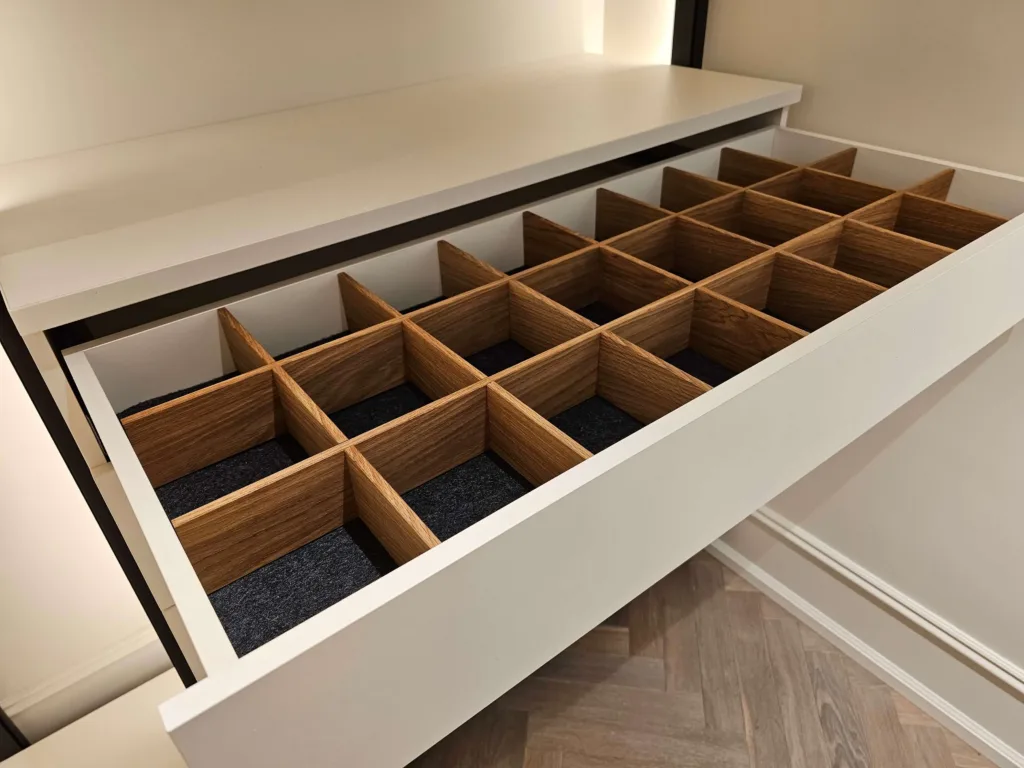 гардеробная для мальчика система Stilos Black 11