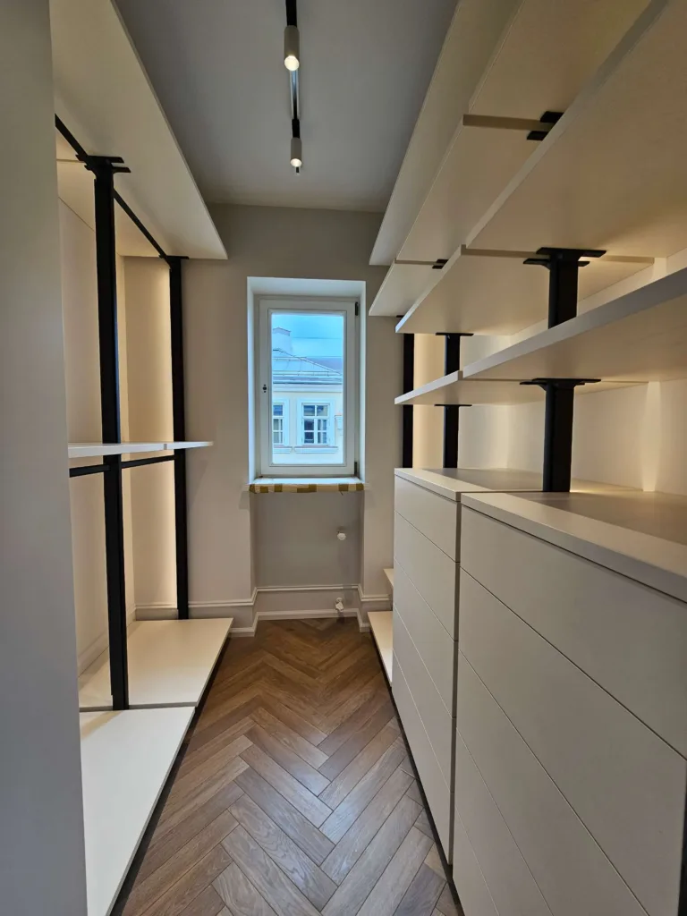 гардеробная система на стойках Stilos Black 8