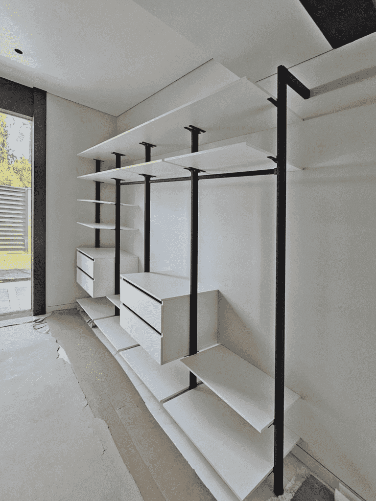 гардеробная мебель заказ,гардеробная мебель на заказ, индивидуальная гардеробная система, изготовление шкафов-купе, персонализированная мебель для гардеробной, заказная мебель для одежды, проект гардеробной комнаты, мебель по индивидуальным размерам, установка гардеробных систем, дизайн гардеробной мебели, кастомная гардеробная мебель.