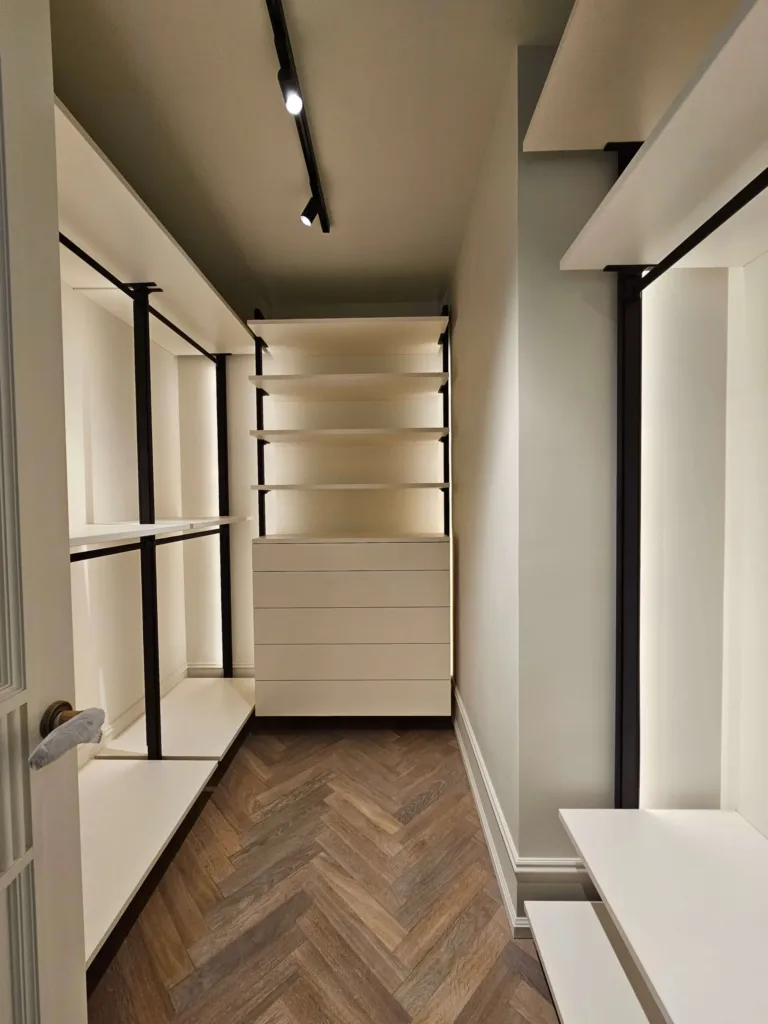 Тенденции дизайна гардероба Stilos