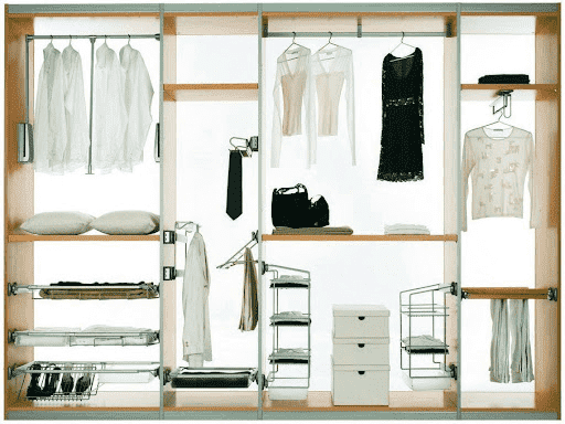 Гардеробная: Полки, ящики или корзины