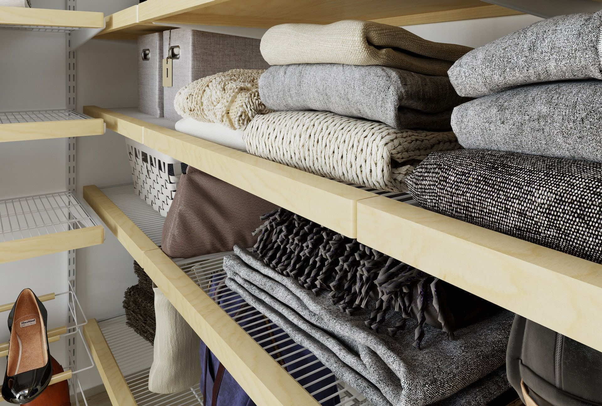 Система хранения для мансарды — компактное решение для организации одежды в скошенном пространстве