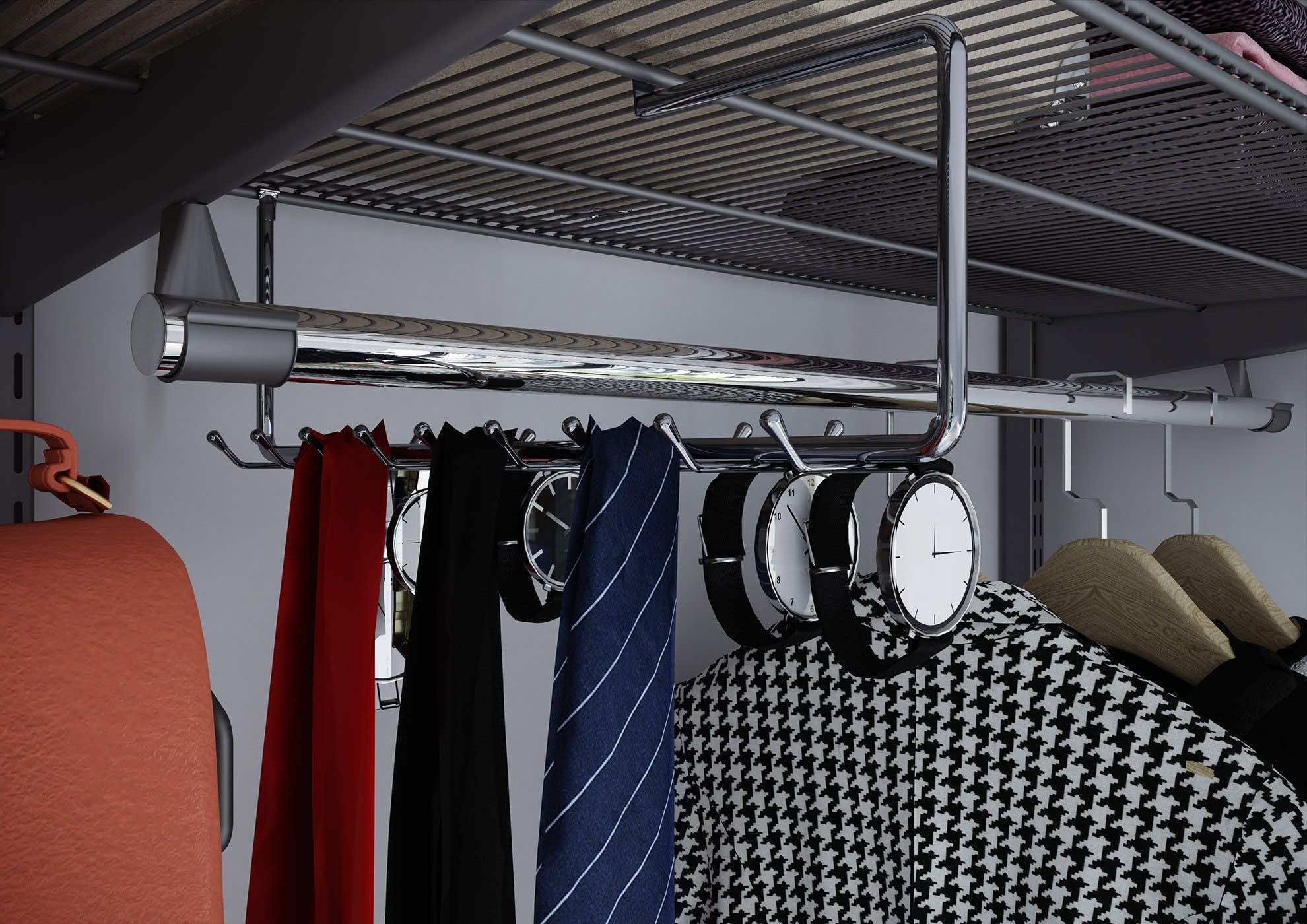 Гардеробная в цвете металлик — вместительное решение для дверной ниши