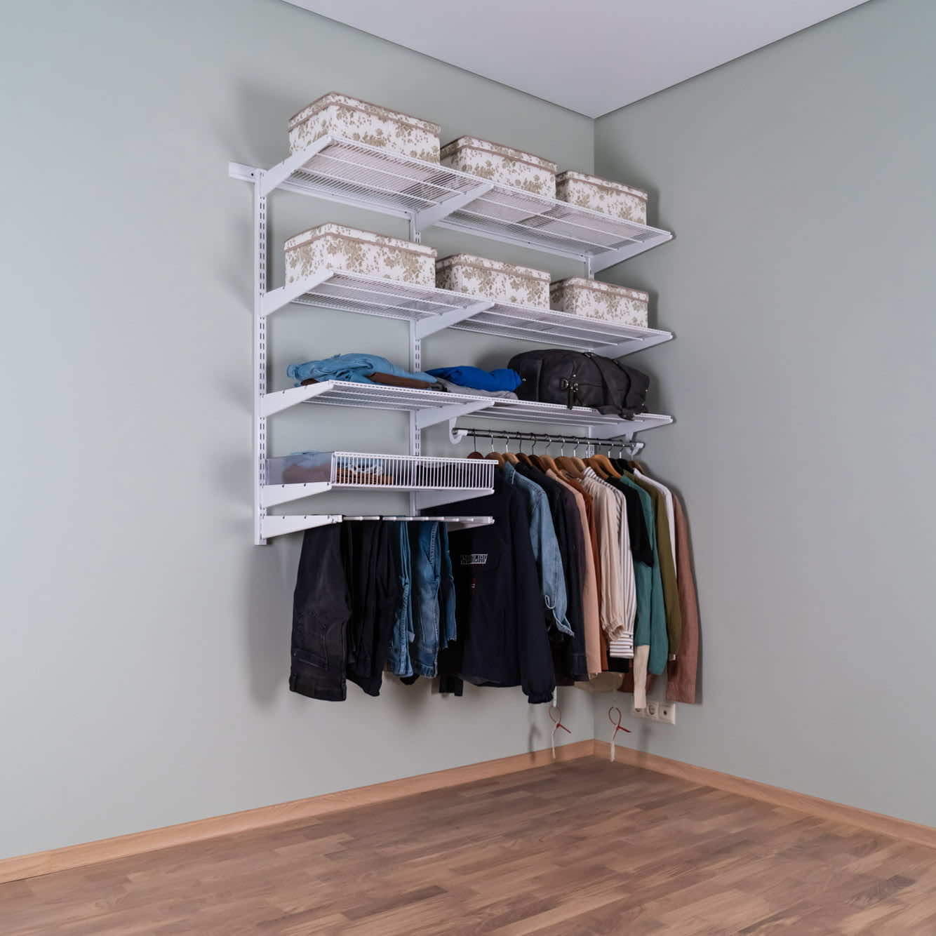 Гардеробная система №6 — белая геометрия, подчёркивающая порядок и лёгкость