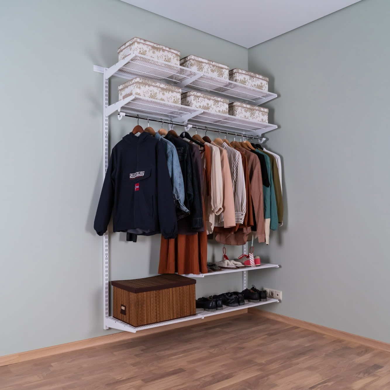 Гардеробная система №10 в белом — умная компоновка для ежедневного удобства