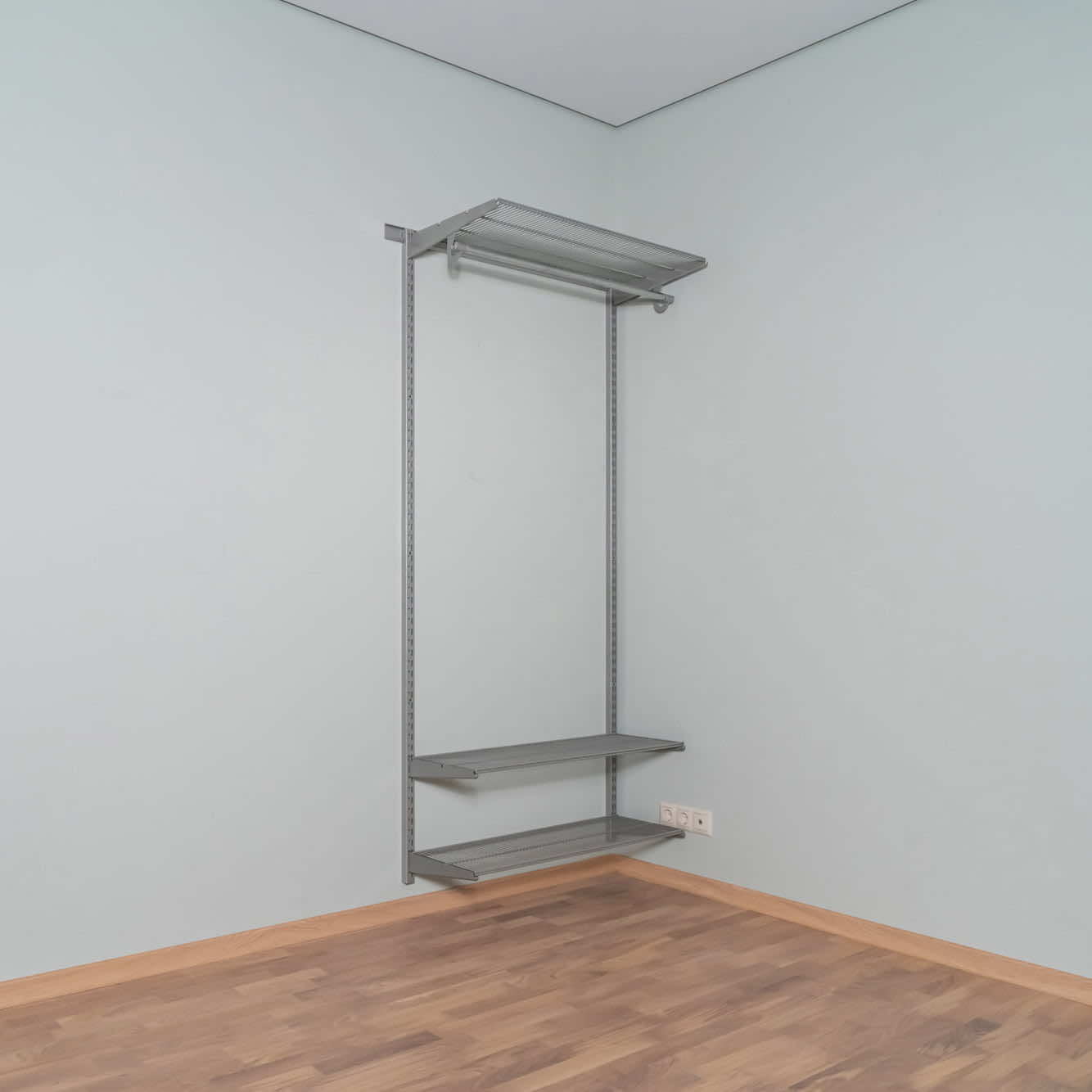 Гардеробная система №4 в серой окрашенной стали — нажим на прочность и визуальную строгість