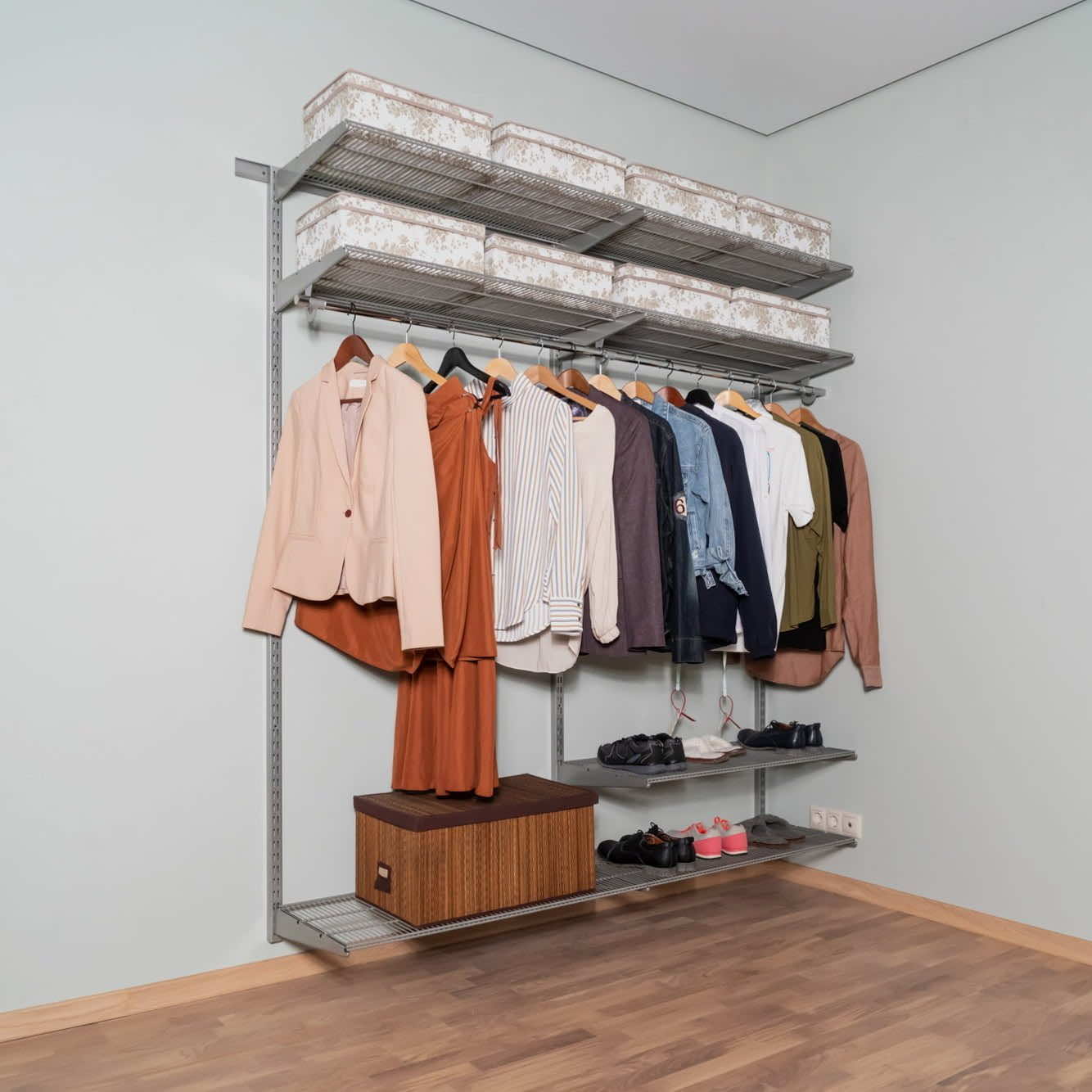 Гардеробная система №11 в сером оттенке — универсальная база для продуманного интерьера