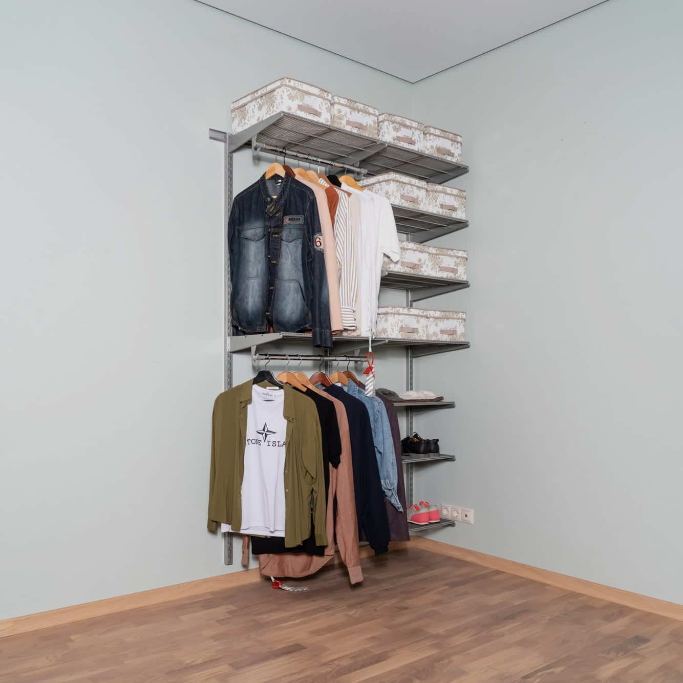 Гардеробная система №12 в сером цвете — выразительная структура для современного ритма жизни