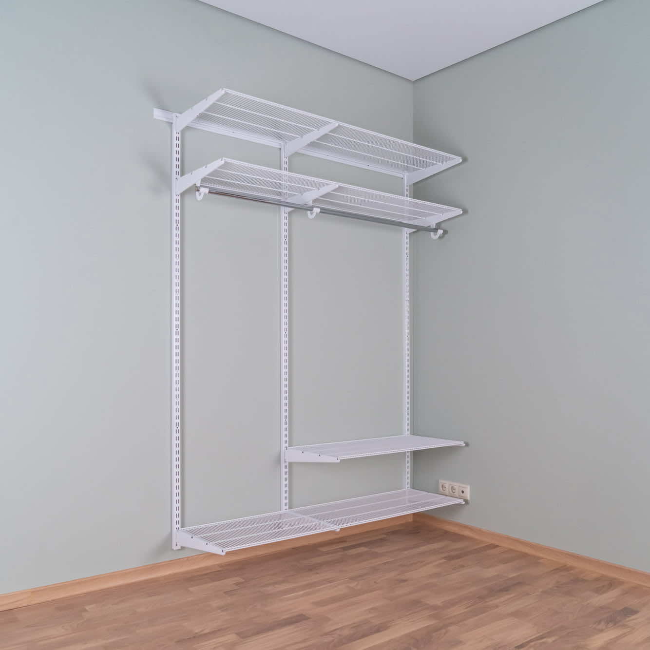 Гардеробная система №10 в белом — умная компоновка для ежедневного удобства