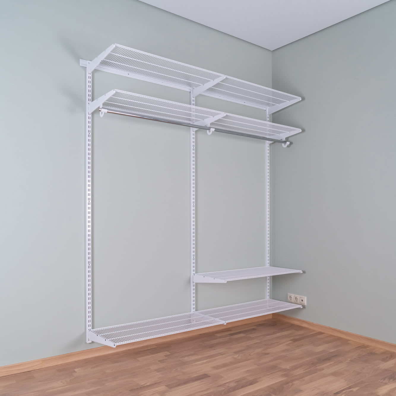 Гардеробная система №11 в белом цвете — чистая линия хранения с акцентом на лёгкость
