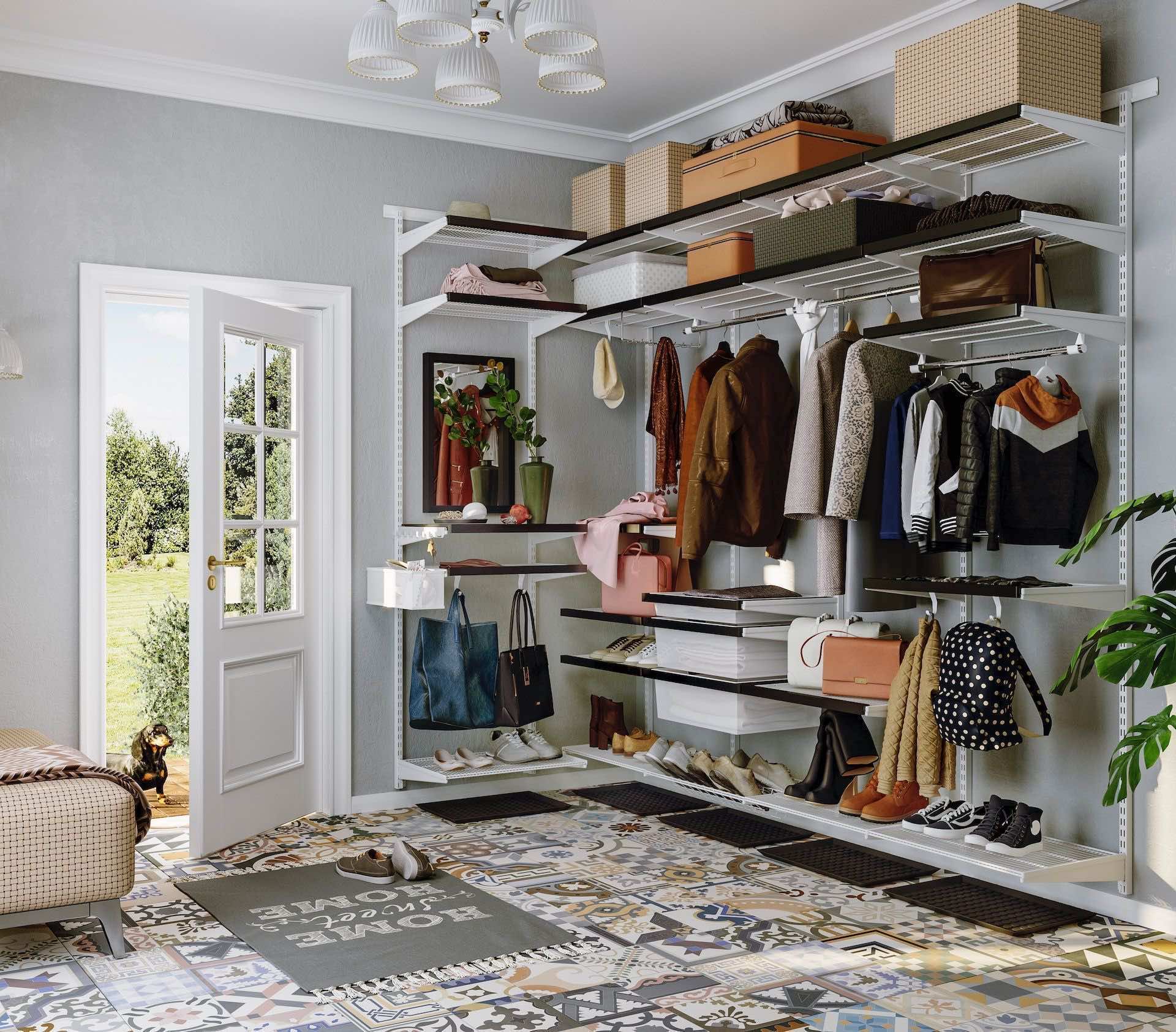 Прихожая с перегородкой — решение для зонирования входной группы и размещения вещей