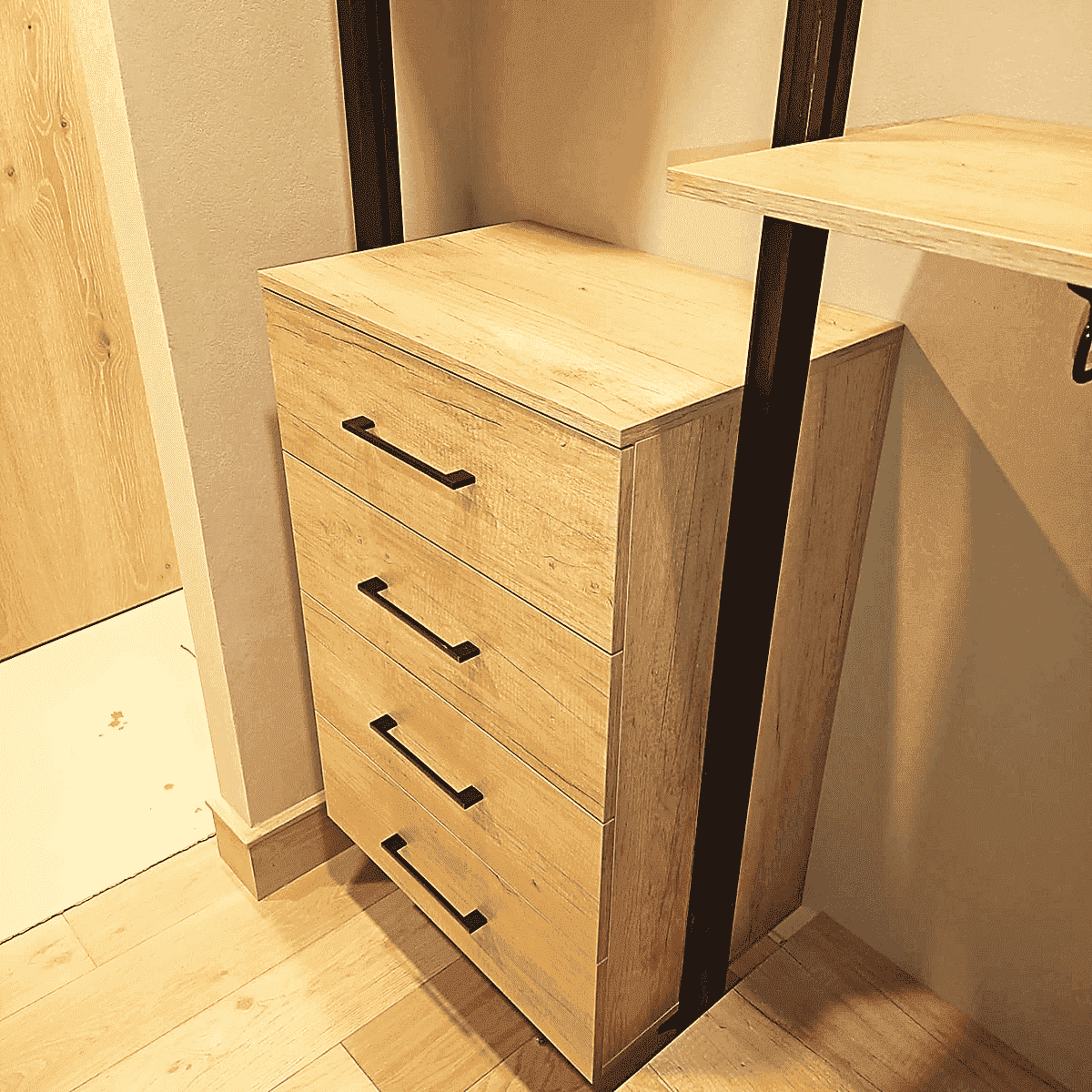 Гардеробная система Витра алюминий - функциональное решение для хранения вещей