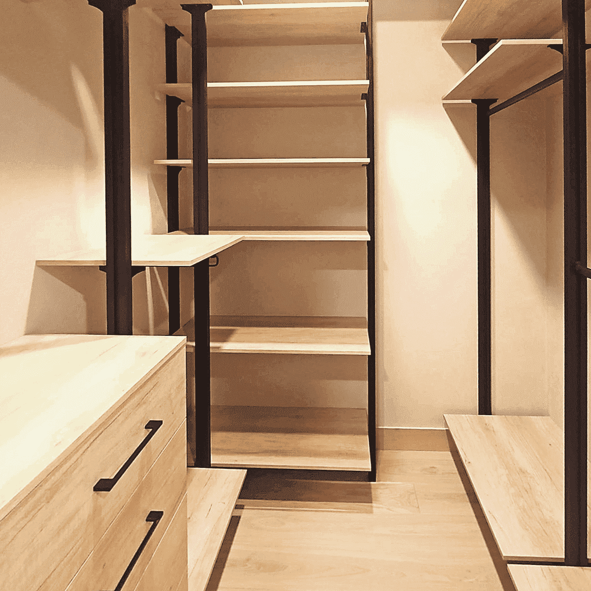 Гардеробная система Витра алюминий - функциональное решение для хранения вещей