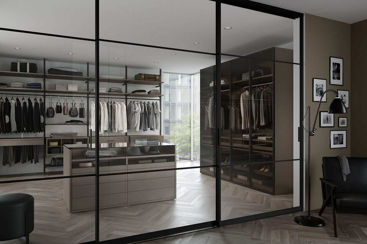 Мансардная гардеробная система Витра для эффективного хранения вещей