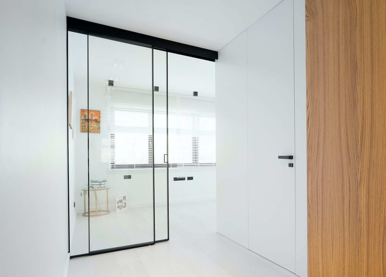 Складные двери для ванной: стильное решение для экономии пространства