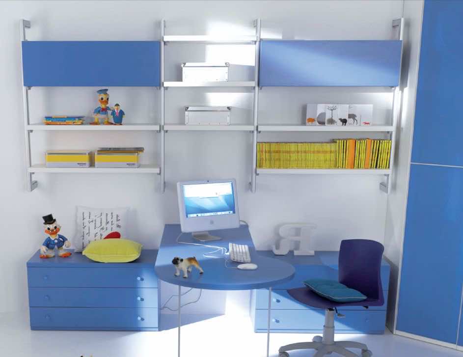 Распашной шкаф RPE для стильного хранения одежды и аксессуаров