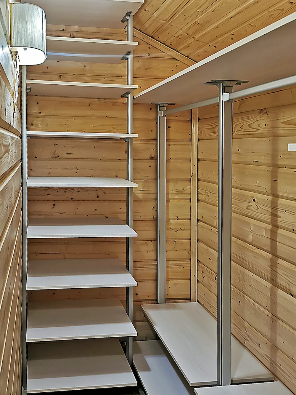 Гардеробная система хранения Vitra Black для стильного интерьера вашей комнаты