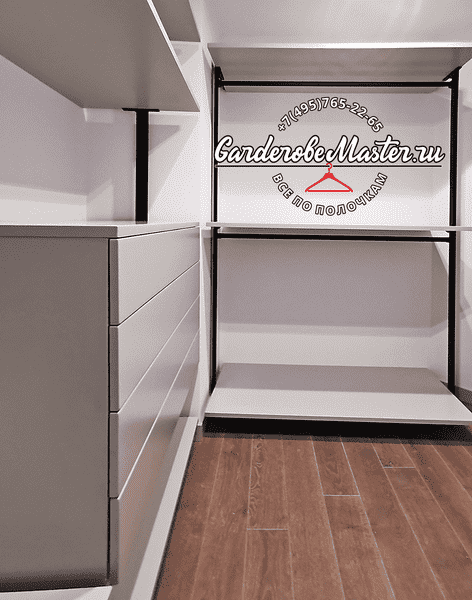 Гардеробная система с комодом на 4 ящика и рабочей полкой