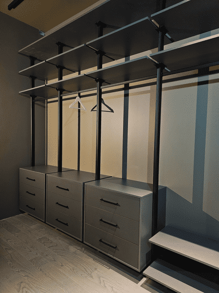 Каркасная гардеробная Каркасная гардеробная с комодами и штангами