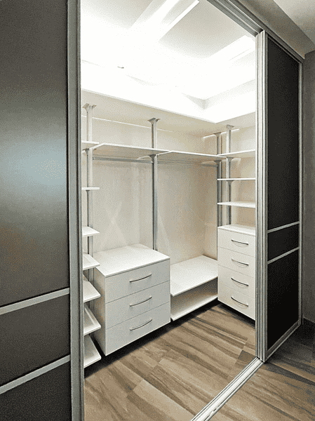 Гардеробная система Гардеробная система за раздвижными дверями